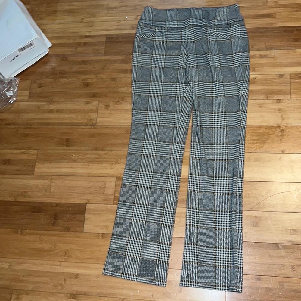 7th Ave New York & Company, design studio. stretch band checkered/plaid print